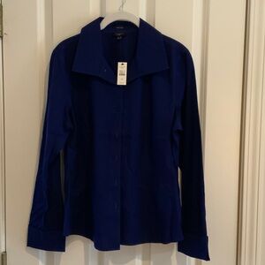 Talbots Petiites Size P10
Women's Blue Button-Up Shirt